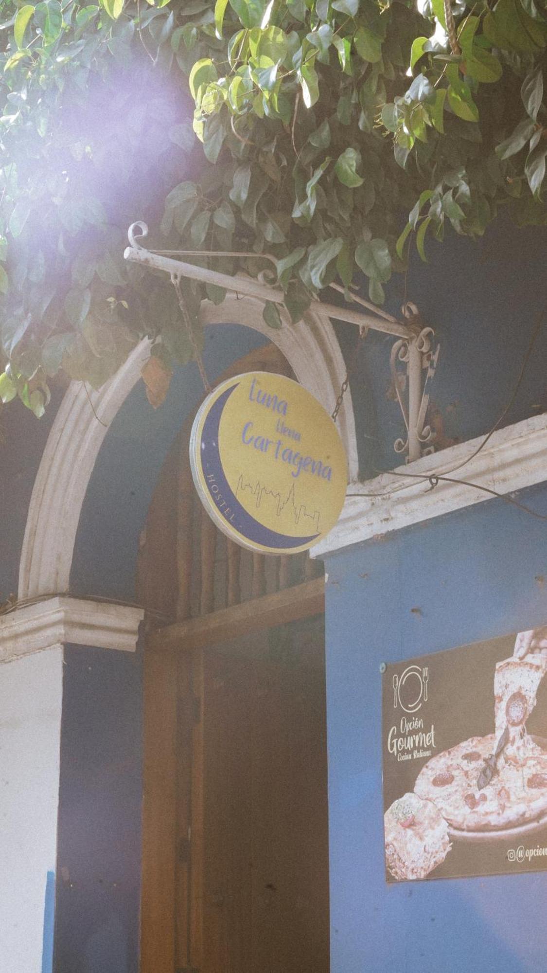 Hostal Luna Llena Getsemani Cartagena Екстериор снимка
