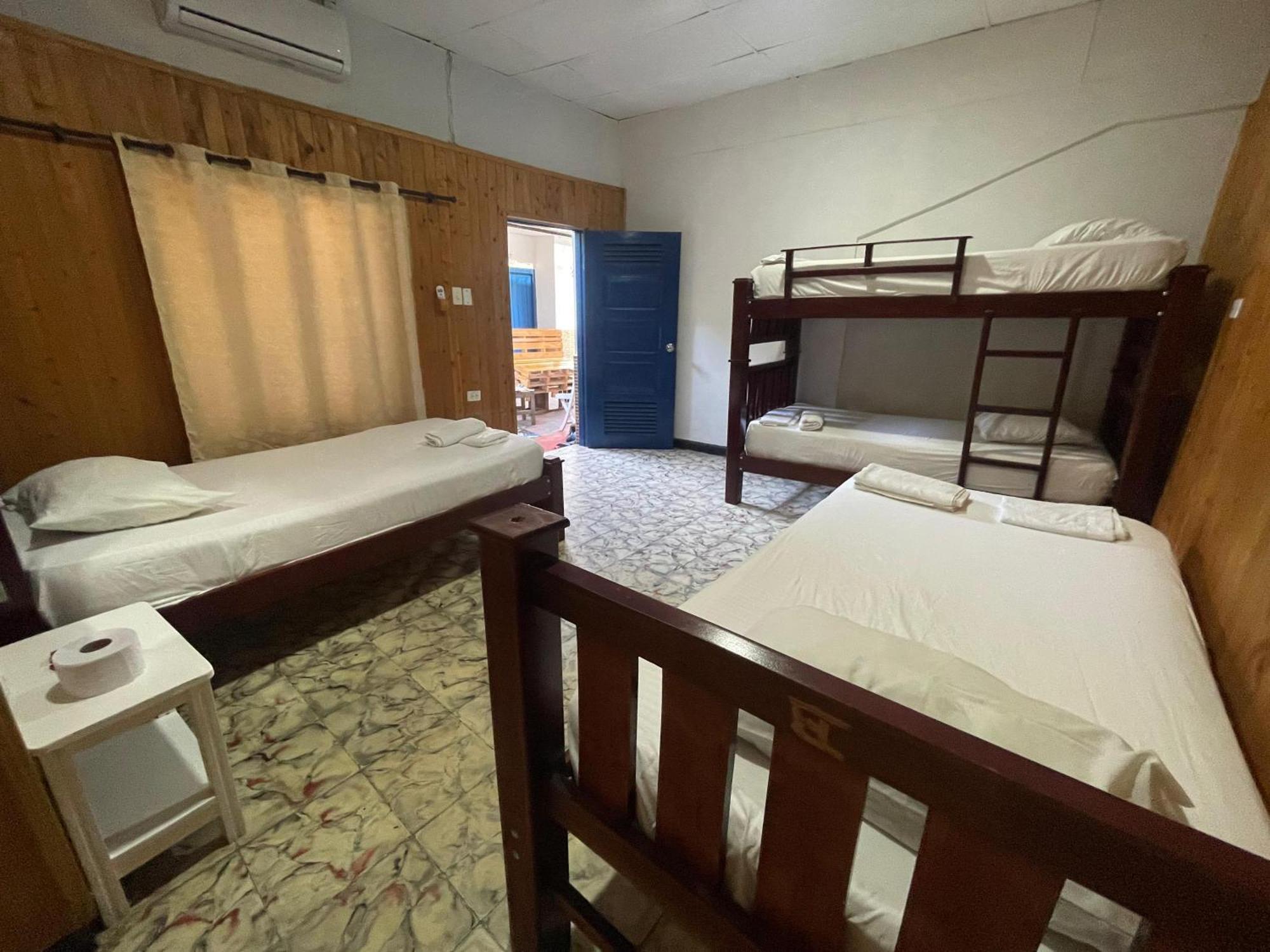 Hostal Luna Llena Getsemani Cartagena Екстериор снимка
